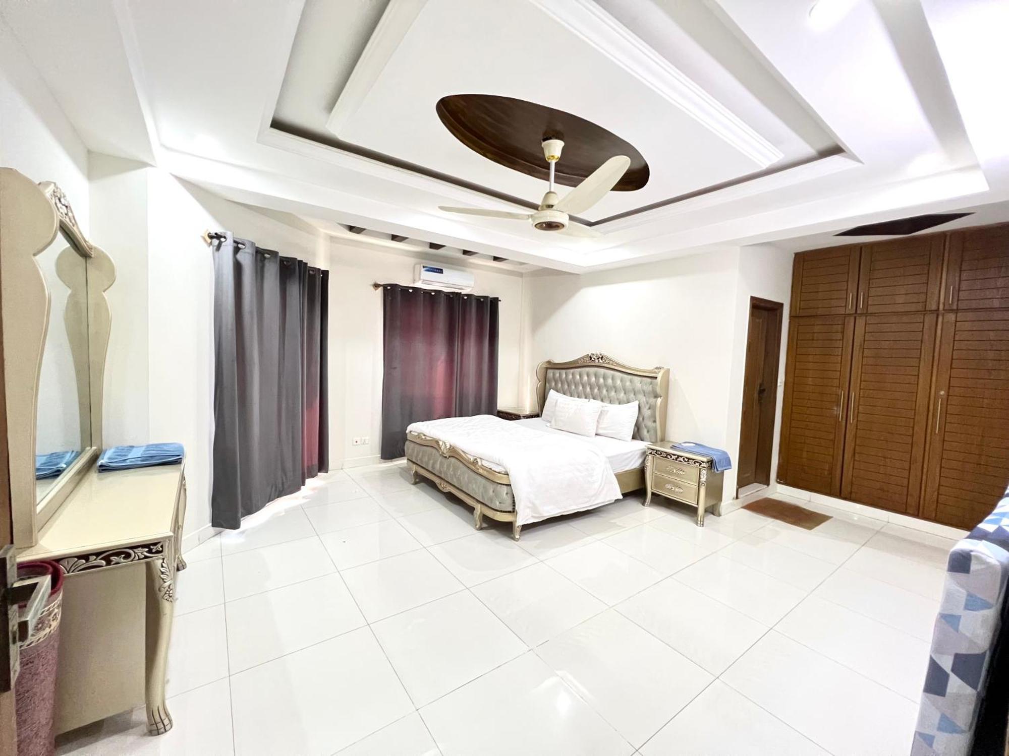 Luxury Apartment Hotel איסלמאבד מראה חיצוני תמונה